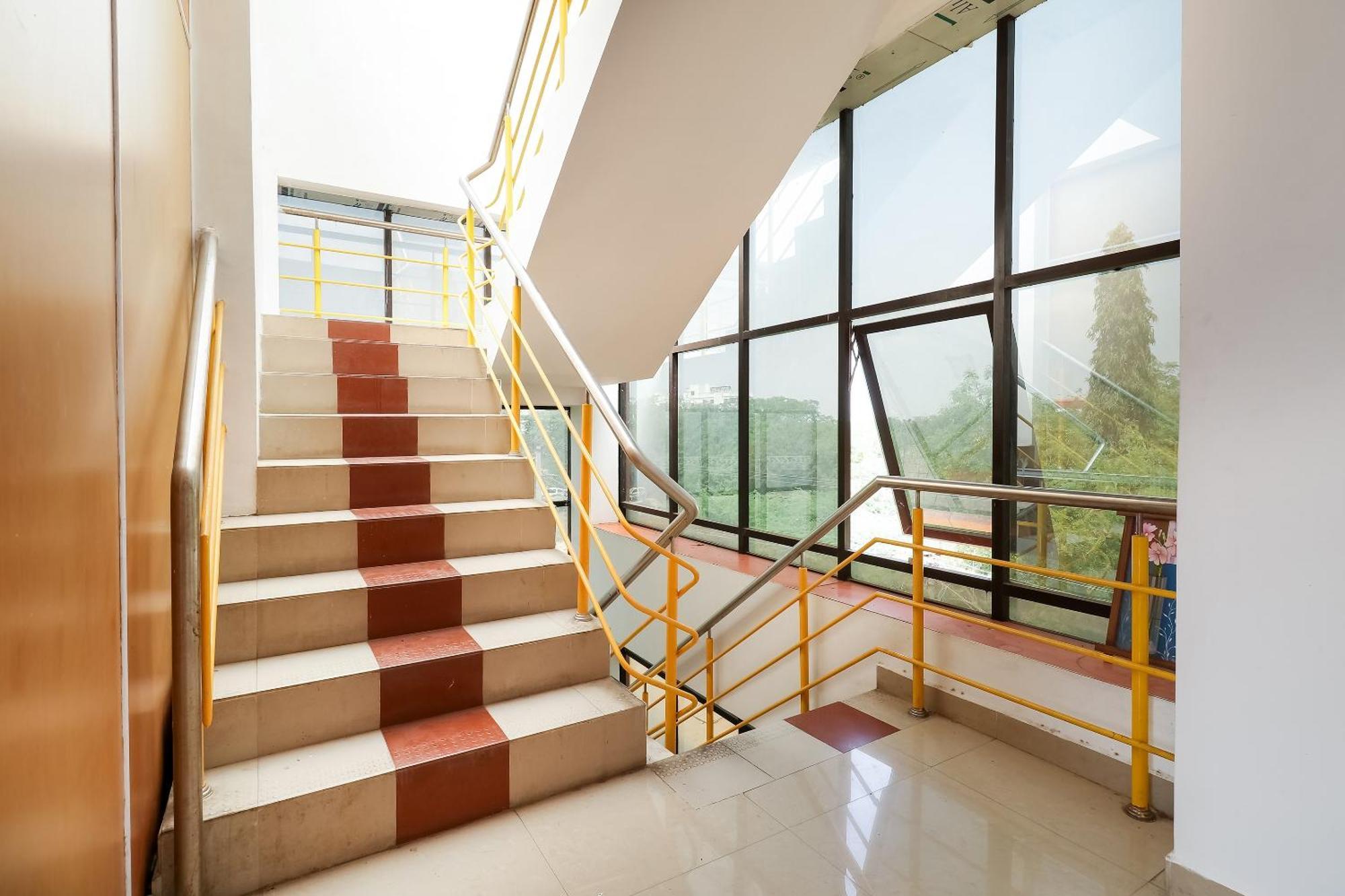 Super Hotel O Rj Tower Tallakulam Exterior photo
